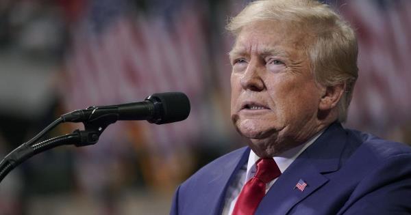 特朗普遭遇挫折，更多严峻的经济新闻以及女王的葬礼｜ Hot off the Wire播客