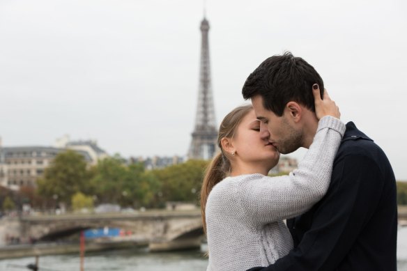 一分钟教大家!微信群斗牛房卡如何购买-详细房卡怎么购买教程