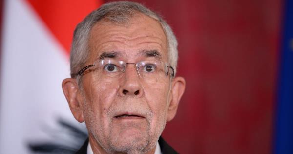 政治丑闻：摩尔多瓦第一狗咬奥地利总统