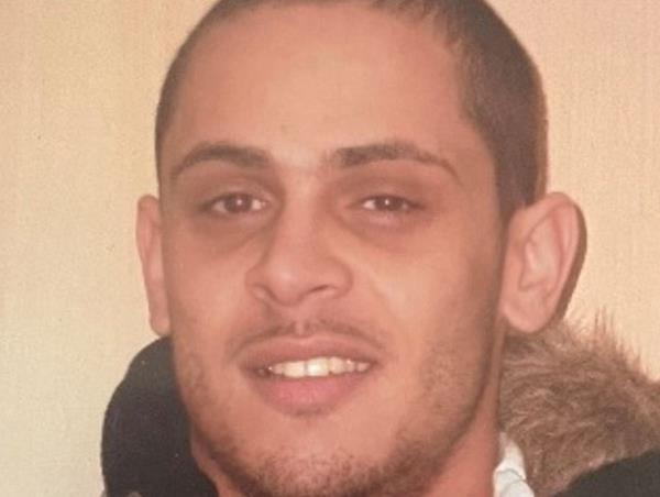 家人向在伯明翰撞车事故中去世的“溺爱”祖父致敬