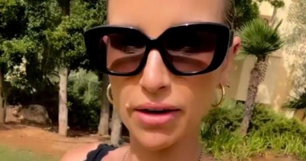 Vogue Williams说，在她被喷子残忍地羞辱之后，“人们不再友善了”