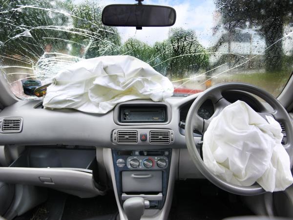 保险公司被指“哄抬”保费，尽管索赔额大幅下降