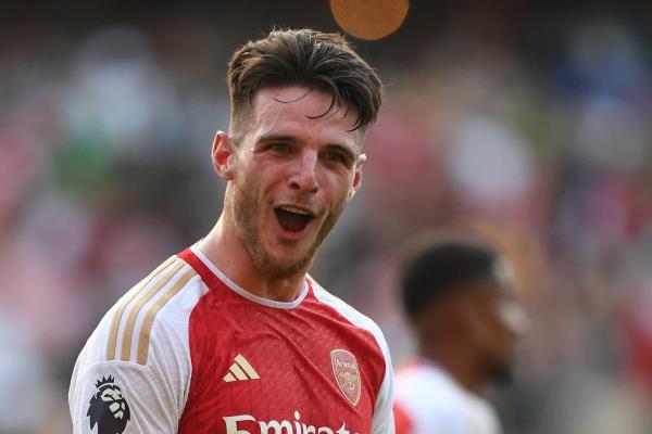 坚固的德克兰·赖斯为阿森纳的风格增添了实质内容，以结束埃弗顿的胡毒