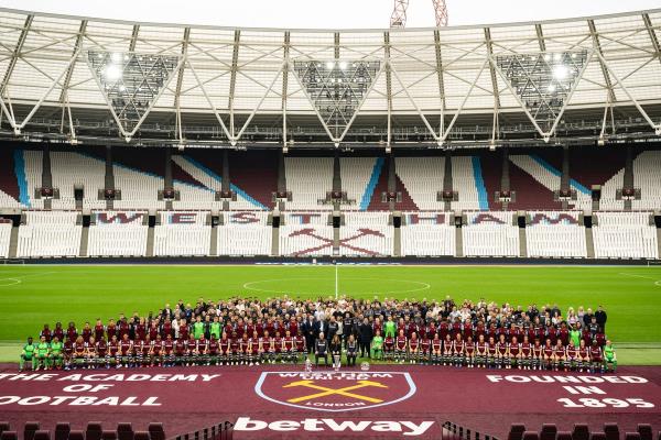 万能开挂辅助“雀神广东麻将免费开挂器下载微信小程序”开挂(透视)辅助教程