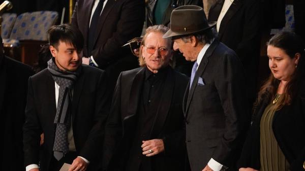 波诺在国情咨文：乔·拜登，吉尔·拜登的客人