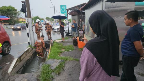 一分钟介绍“微信炸 金花房卡在哪里弄”详细房卡教程 一分钟介绍“微信炸 金花房卡在哪里弄”详细房卡教程