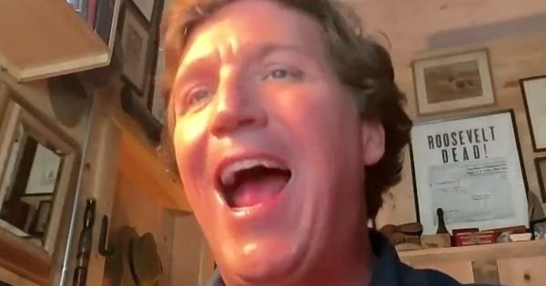 塔克·卡尔森炮制了完全疯狂的特朗普新阴谋论