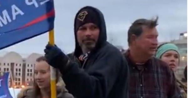 分享干货“微信炸 金花房卡在哪里购买”链接房卡在哪里获取