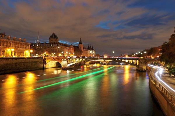 房卡攻略“微信群炸 金花链接房卡”房卡详细使用教程