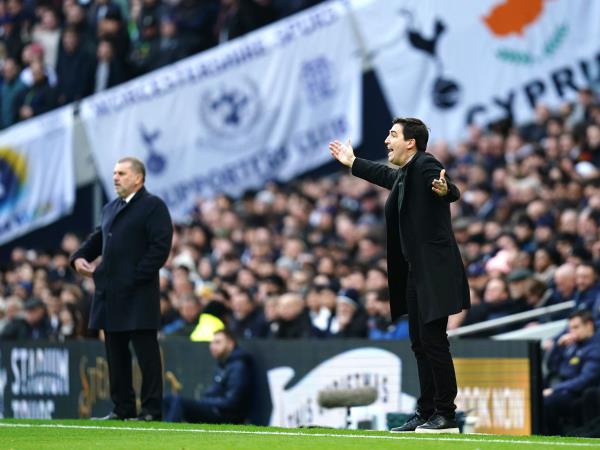 “我们在祝新年快乐”——安吉·波斯特科格鲁在边线近战