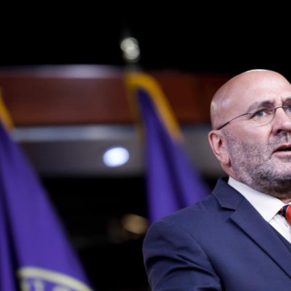 共和党法案旨在限制国税局使用人工智能