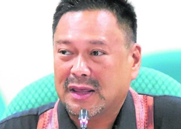 Ejercito：“已经把空中交通管制系统混乱的责任推到Bautista身上是不公平的