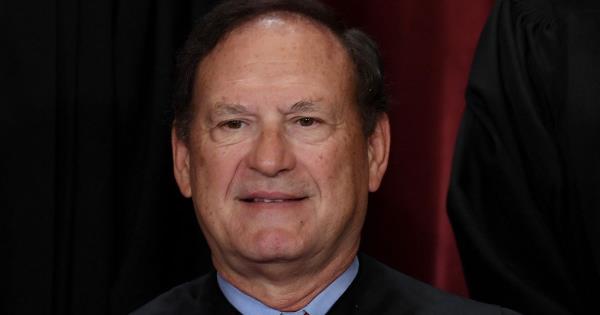 一分钟介绍“微信链接炸 金花房卡”详细房卡教程