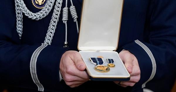 美国司法部规定1月6日骚乱后一名警官自杀是因公死亡