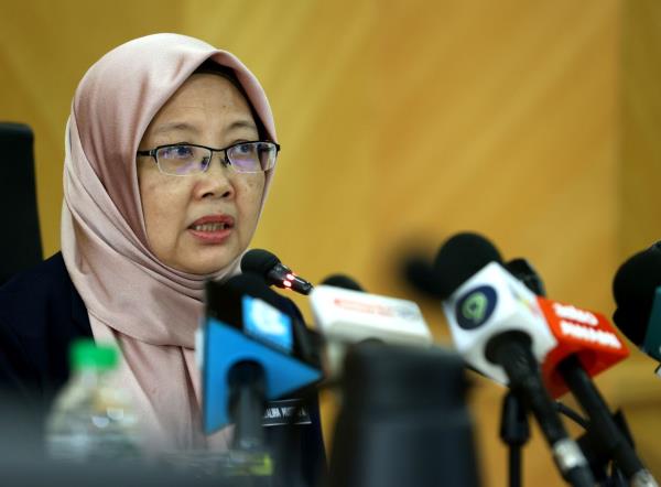 全渠道了解“好友建房炸金花怎么创建房卡房间”获取房卡教程